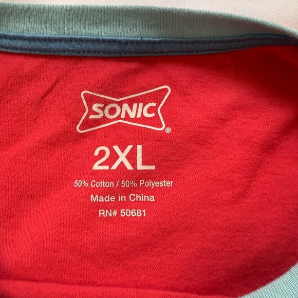 Sonic Red Short Sleeve Tee Size 2X - Picture 3 of 3
